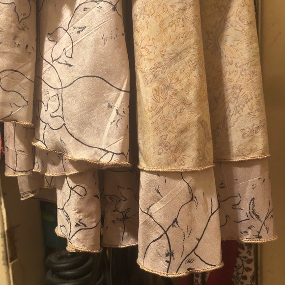 🌸Wayan Convertible Skirt / Sarong🌸 - Picture 6 of 8